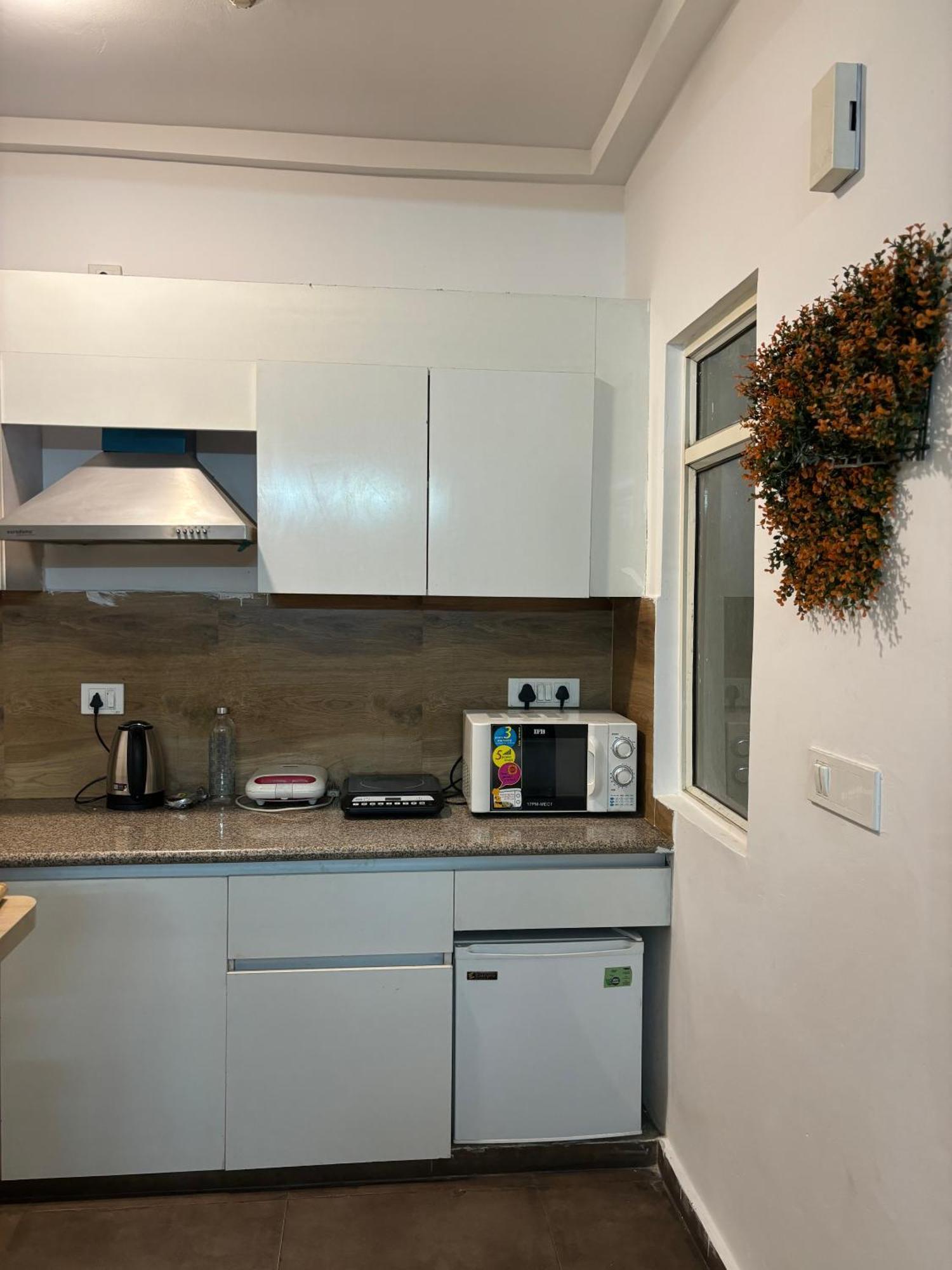 Guti Buti Homes Noida Luaran gambar